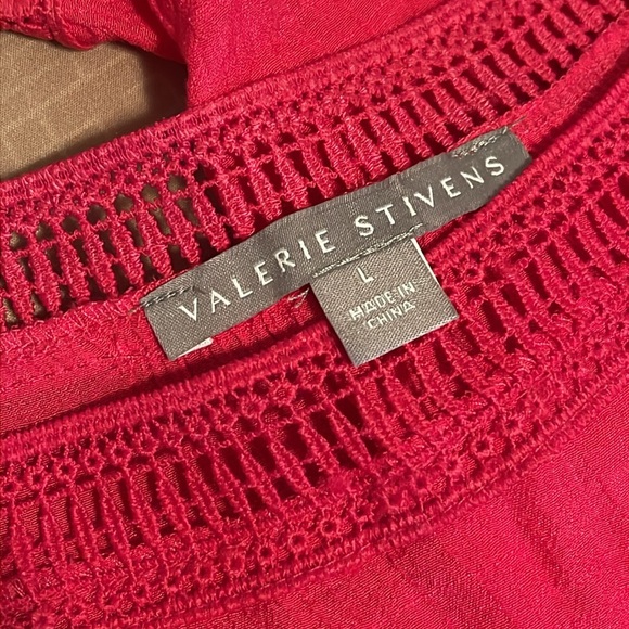 Ladies Hot Pink Top with Slit Sleeves…Beauty and Comfort all in one! - Picture 10 of 11